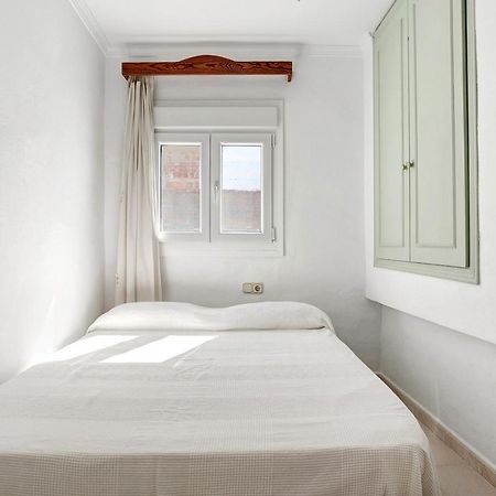 Casa De Romero - Solo Familias โกนิล เด ลาฟรอนเตรา ภายนอก รูปภาพ